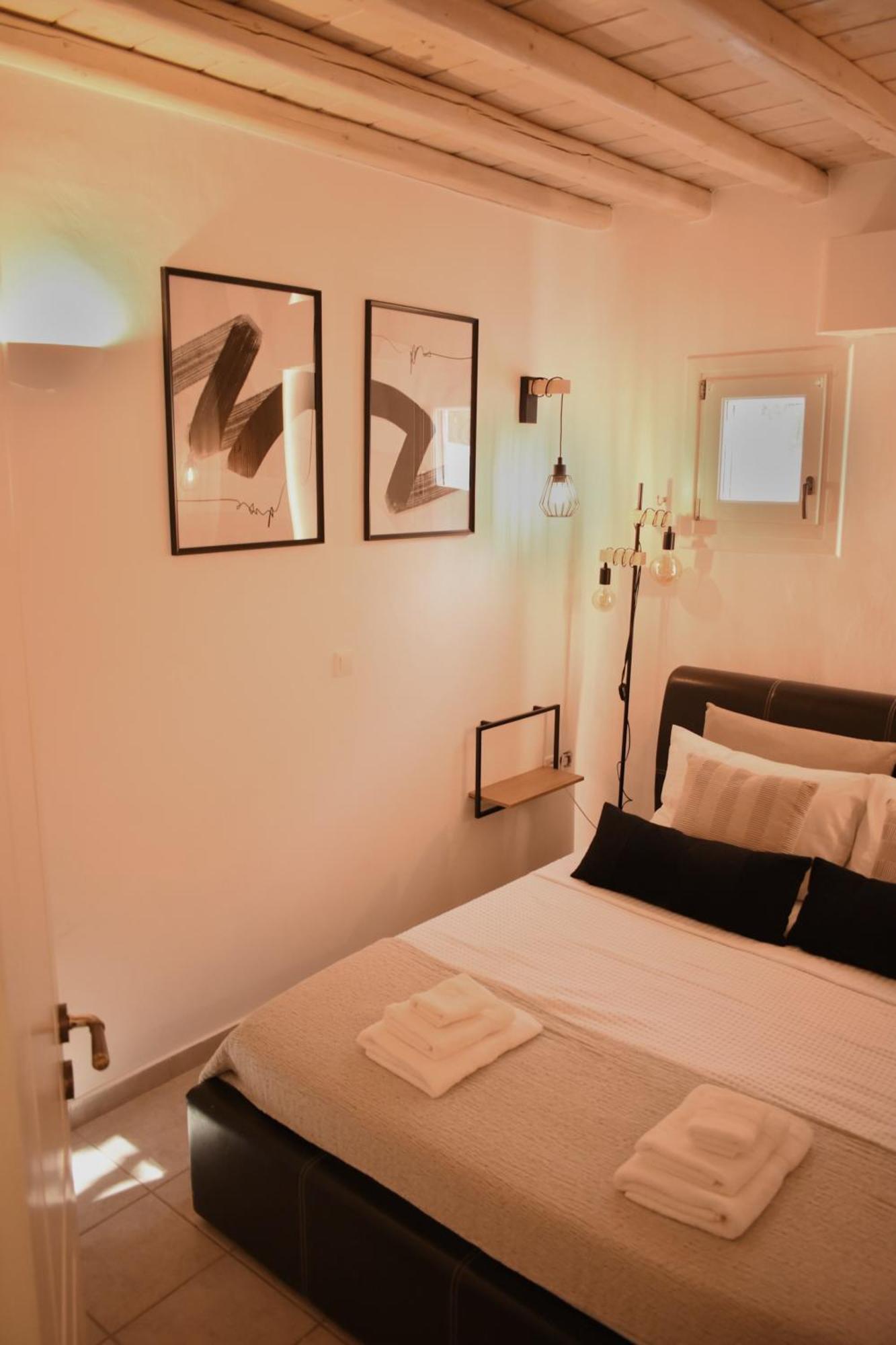 Nisos Home Stay Mykonos Town Екстер'єр фото
