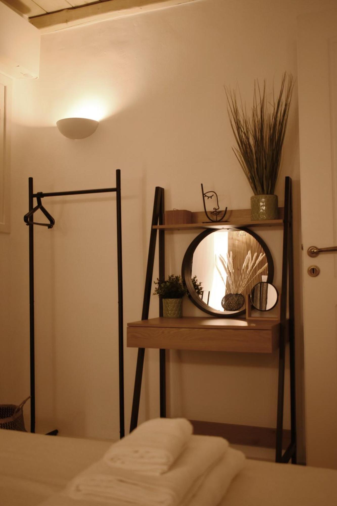 Nisos Home Stay Mykonos Town Екстер'єр фото