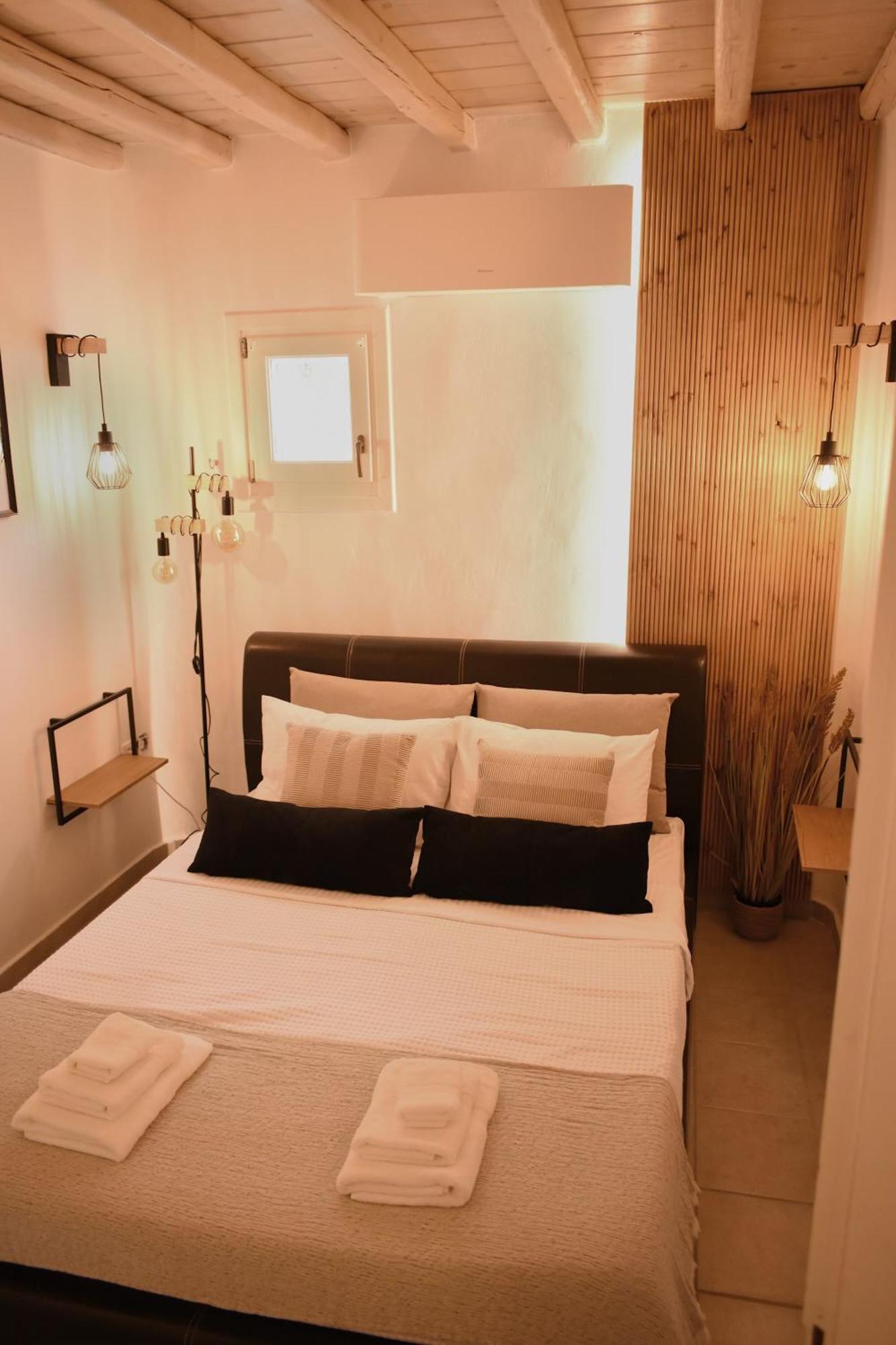 Nisos Home Stay Mykonos Town Екстер'єр фото
