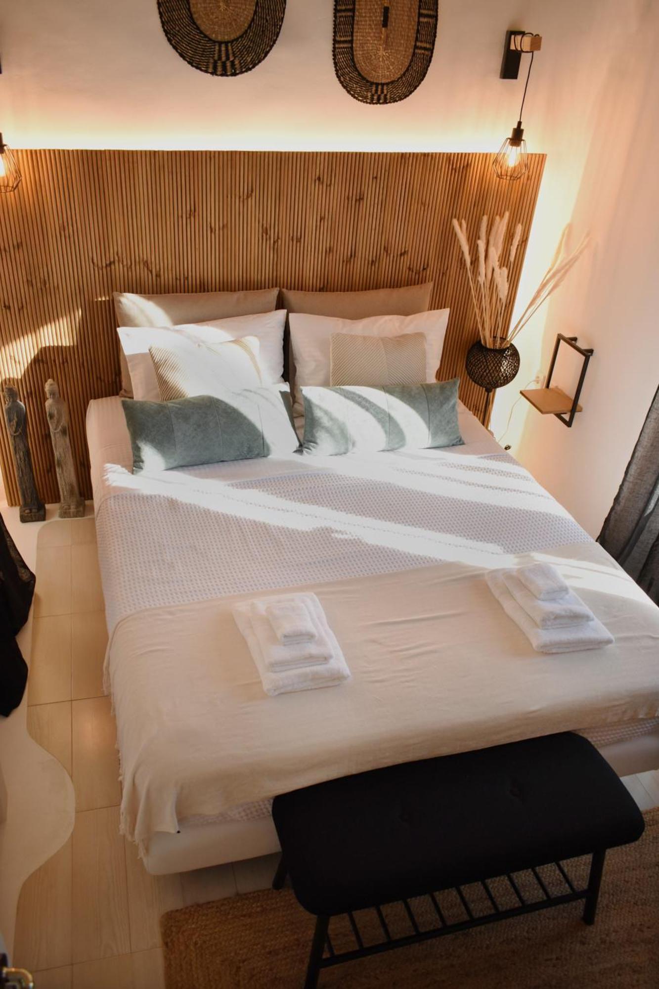 Nisos Home Stay Mykonos Town Екстер'єр фото