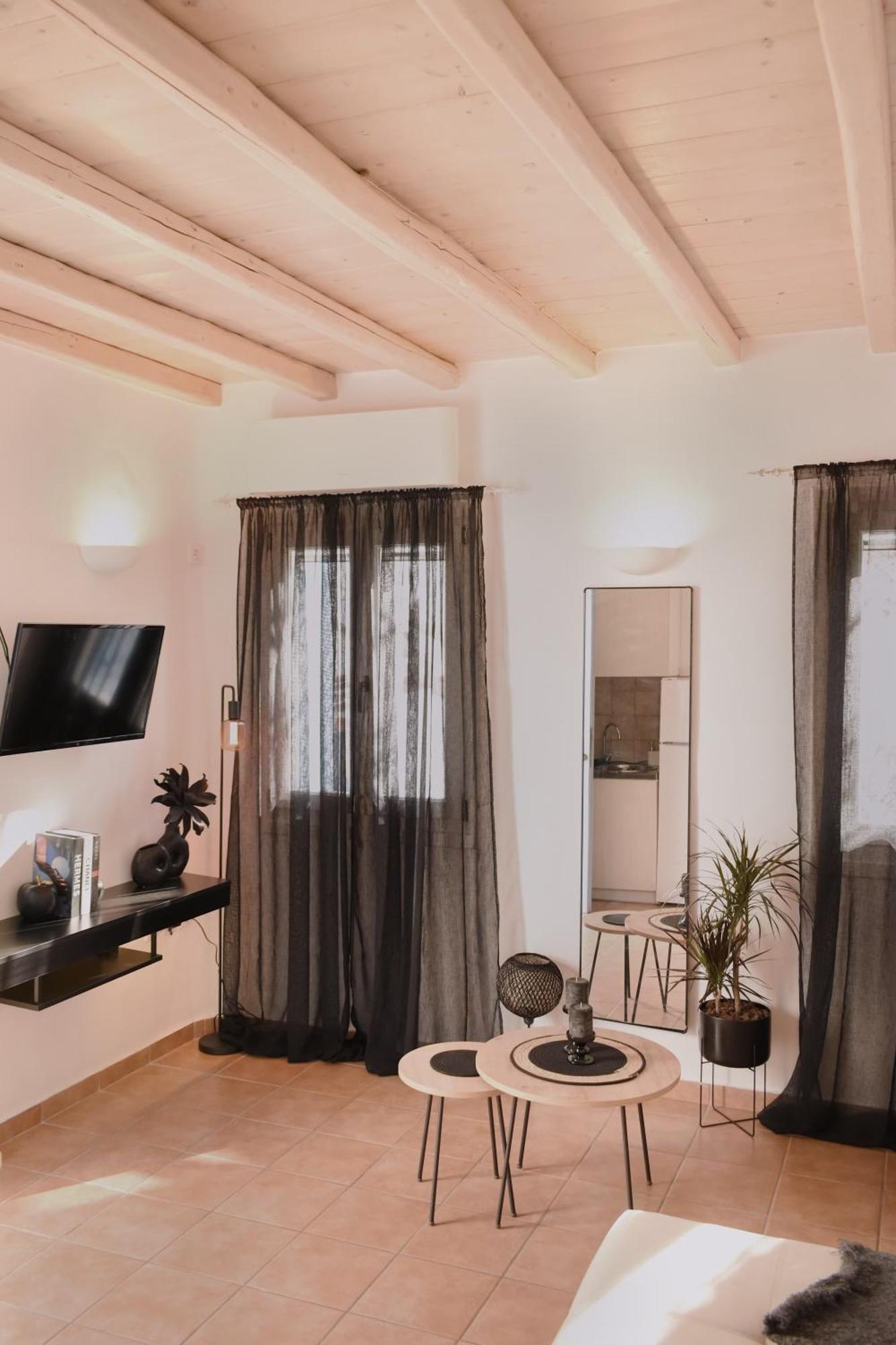 Nisos Home Stay Mykonos Town Екстер'єр фото